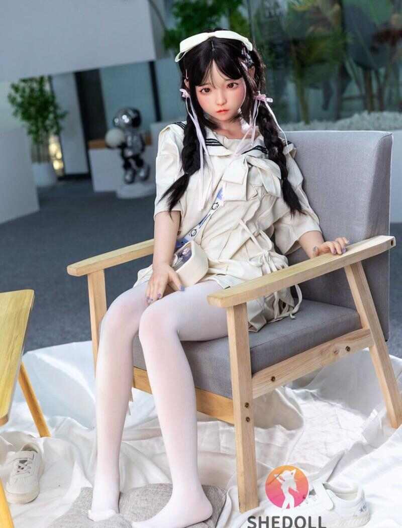 SheDoll 洛小乙(ルオ シャオイー) 140cm Aカップ フルシリコン 顎機能追加可 ロリータ 双ツインテール 恥じらい 赤面 学生制服 ラブドール